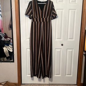 SUGAR LIPS straight leg romper. Size: L